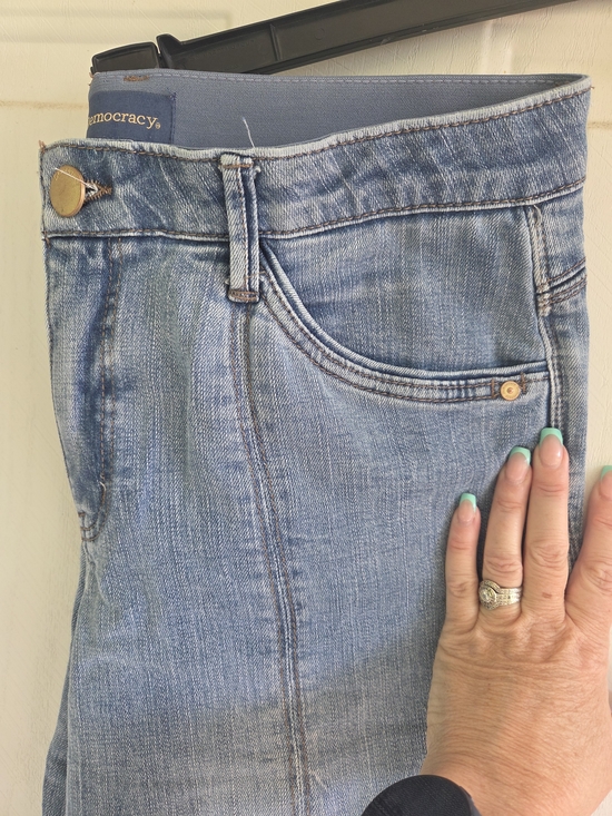 Democracy Denim - Democracy Light Blue Crop  Jeans - Classic Five-Pocket